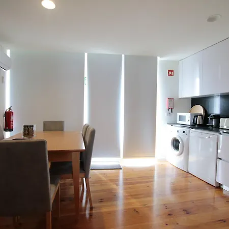 Guest Nataria Flats With Parking 아파트