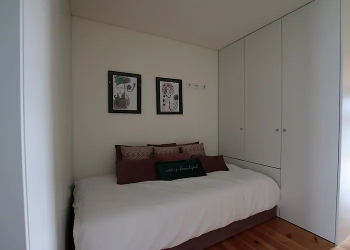 Guest Nataria Flats With Parking Porto