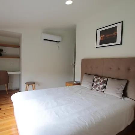 Guest Natária Flats With Parking