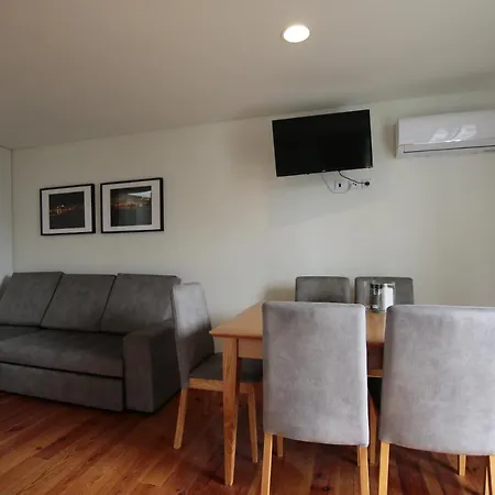 Guest Nataria Flats With Parking Апартаменты Порту