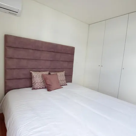 Апартаменты Guest Nataria Flats With Parking Порту