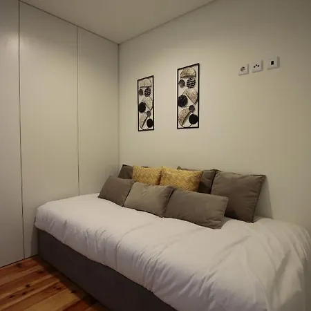 Guest Nataria Flats With Parking Апартаменты Порту
