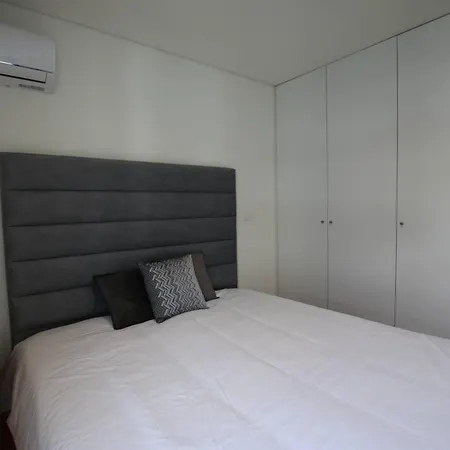 Guest Nataria Flats With Parking Апартаменты Порту