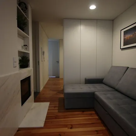 Guest Nataria Flats With Parking Апартаменты Порту