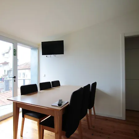 Guest Nataria Flats With Parking Апартаменты Порту